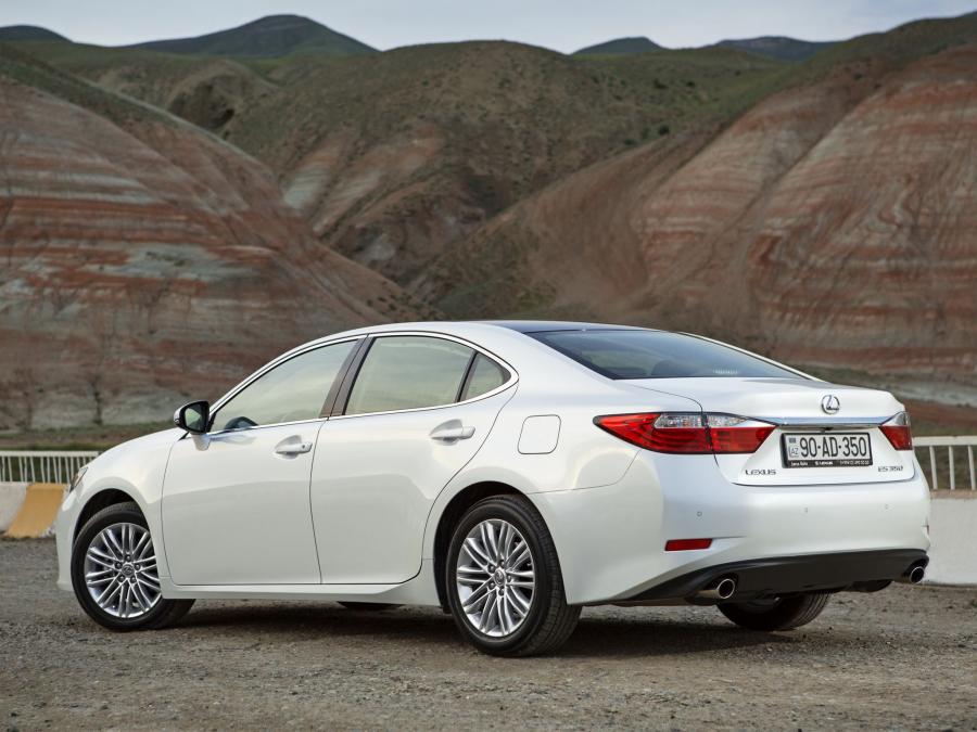  Lexus ES350 2013 года  (CIS) (фото 7 из 26)